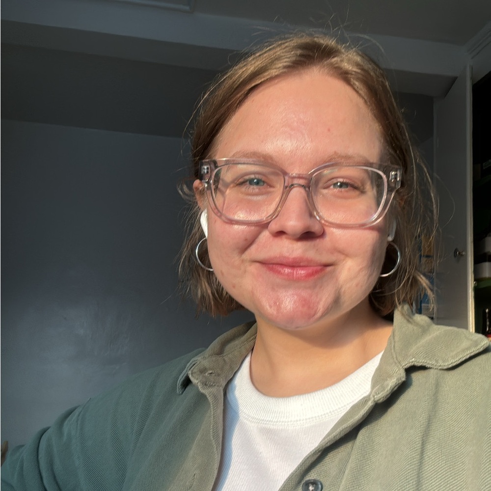 Meet your Posher, Hannah